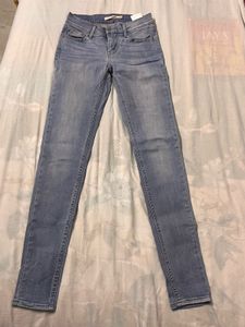Levi's Women's Light Wash Jeans
