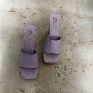 Chic Lavender Slide Sandals