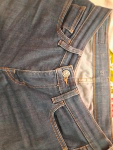 levis women Blue strechable