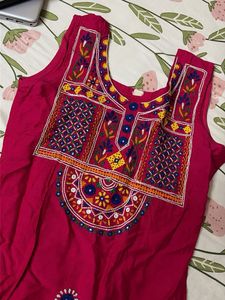 Embroidered Pink Kurta