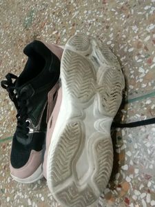 Women Red Tape Sport Shoes Condition New