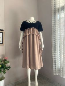 Chic Ruffled Midi Dress