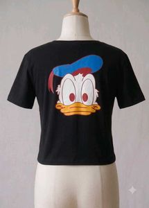 An elegant donald duck T- Shirt