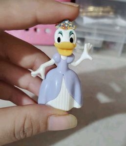 Disney Daisy Duck Princess Figure