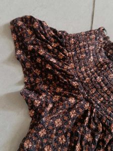 Off-Shoulder Smocked Floral Crop Top