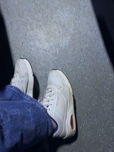 Skechers sneakers