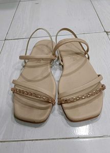 Zudio Beige Flat Sandals