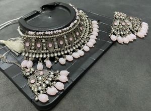 Elegant Pink Stone Choker Necklace Set