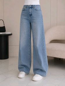 Light Wash Wide Leg Jeans