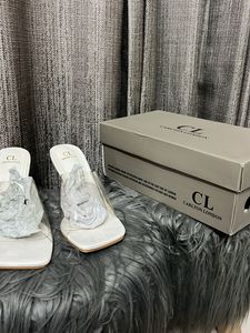 Heels (Carlton London)