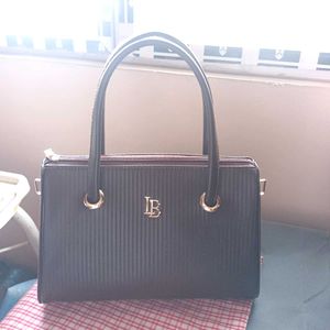 Stylish Textured Handbag