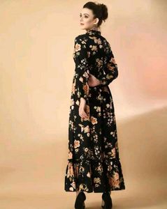 Floral Print Tie-Neck Dress