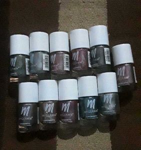 MyGlamm Chromatic Nail Enamel Collection