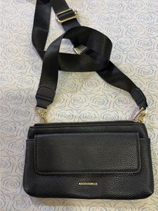 Chic Black Crossbody Bag