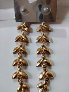 Elegant Crystal Drop Earrings