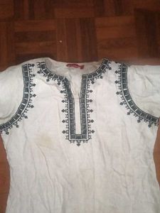 Embroidered Kurta Set
