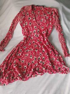 Chic Red Floral Print Dress