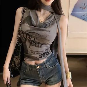 NEWME Y2K Graphic Print Crop Top