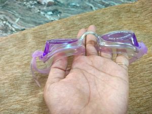 Kids swimming goggles