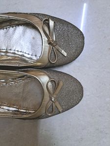 Gold Bellies Flat Shoes. Beautiful Gold Bow And Sequin Work.