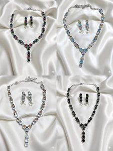 Elegant Necklace &amp; Earring Set.