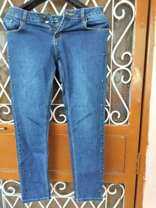 Stylish Blue Denim Jeans with Studs