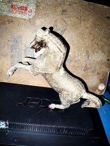 1kg RARE Aluminum Metal Horse Golden Colour