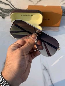 Louis Vuitton Sunglass 👓