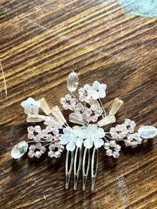 Elegant Beaded Hair Comb
