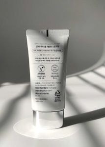 d'Alba Waterfull UV Essence Sun Cream