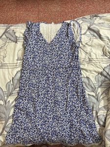 Chic Blue Floral Dress