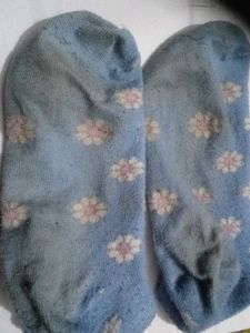 Cute Blue Floral Socks