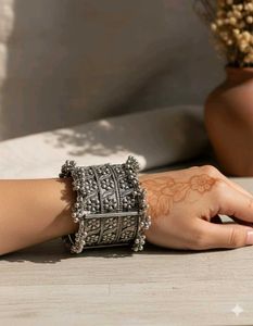 Oxidized Silver Floral Bangle