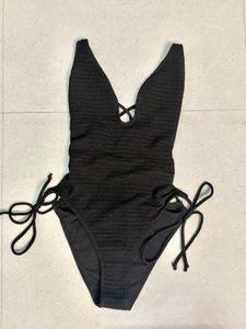 Textured Tie-Side Bodysuit🐈‍⬛