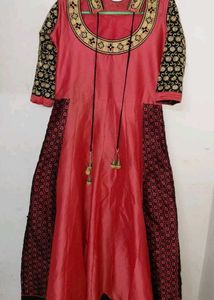 Embroidered Pink Lehenga Choli Set