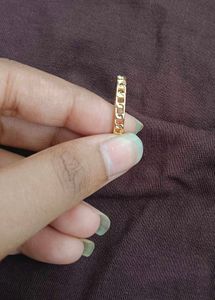 Set of 5 Fashionable Gold-Tone Rings