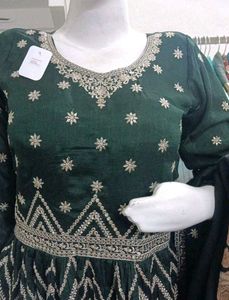 Elegant Dark Green Embroidered Kurta Set