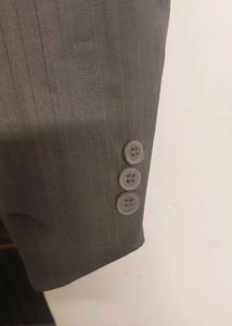 Fully stitched Men's formal suit