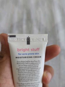 From Bali - Emina Bright Stuff Moisturizing Cream