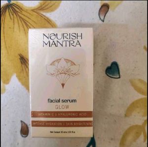 Nourish Mantra Glow Facial Serum