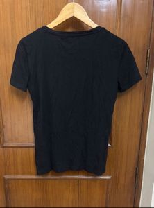 Calvin Klein Jeans Women’s Tshirt