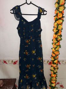 Chic Floral Navy Blue Dress