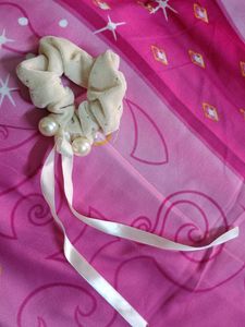 Cream Pearl & Ribbon Scrunchie