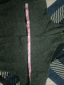 Stylish Half-Zip Cropped Winter Top for Women
