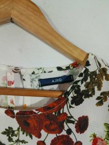 AJIO Floral Ruffle Sleeve Top