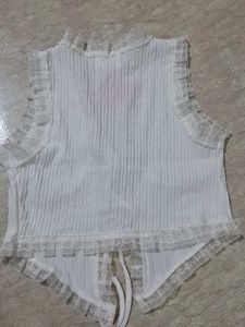 Chic White Lace Trimmed Crop Top