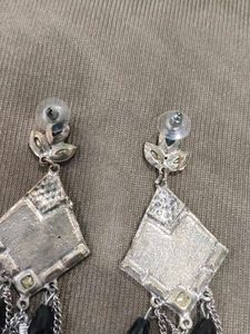 Unique Feather &amp; Chain Drop Earrings