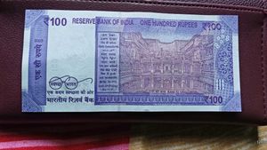 Genuine 786 Indian 100 Rupee Note