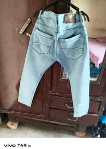 Light Wash Slim Fit Jeans