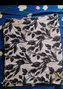 Pleated Leaf Print Scarf